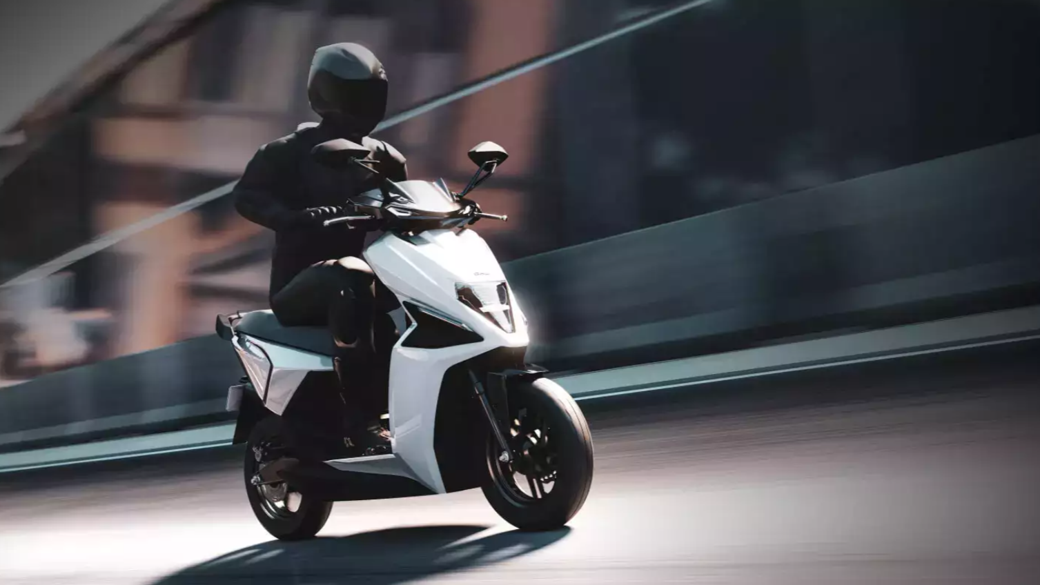 Top 5 Electric Two-wheelers with 200km+ range